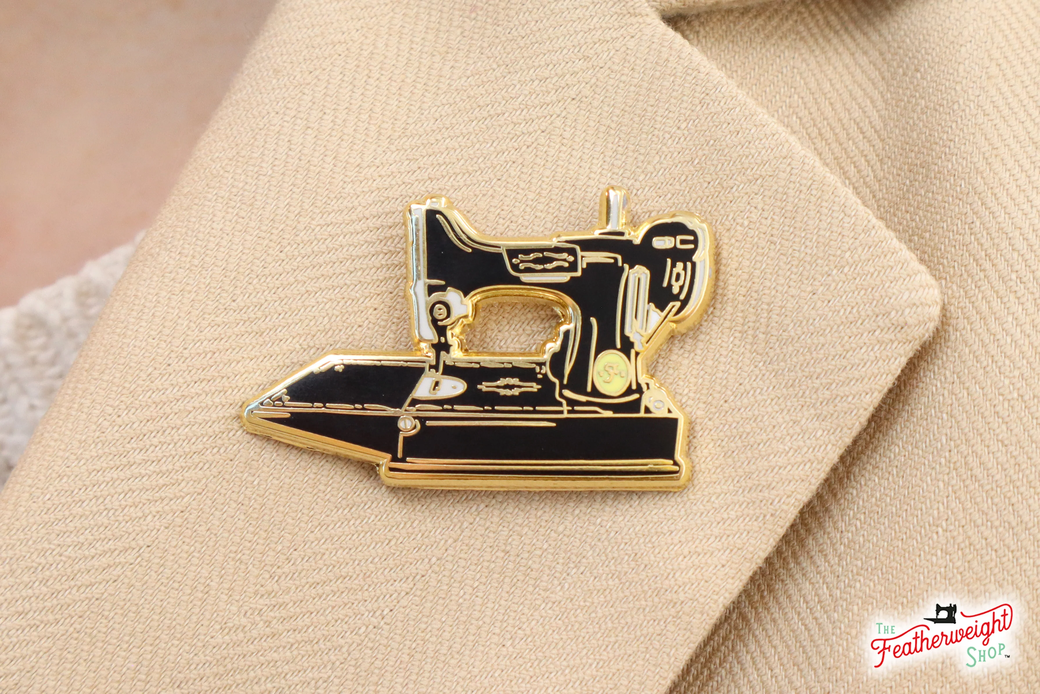 Lapel Pin - Enamel BLACK Featherweight - Image 4