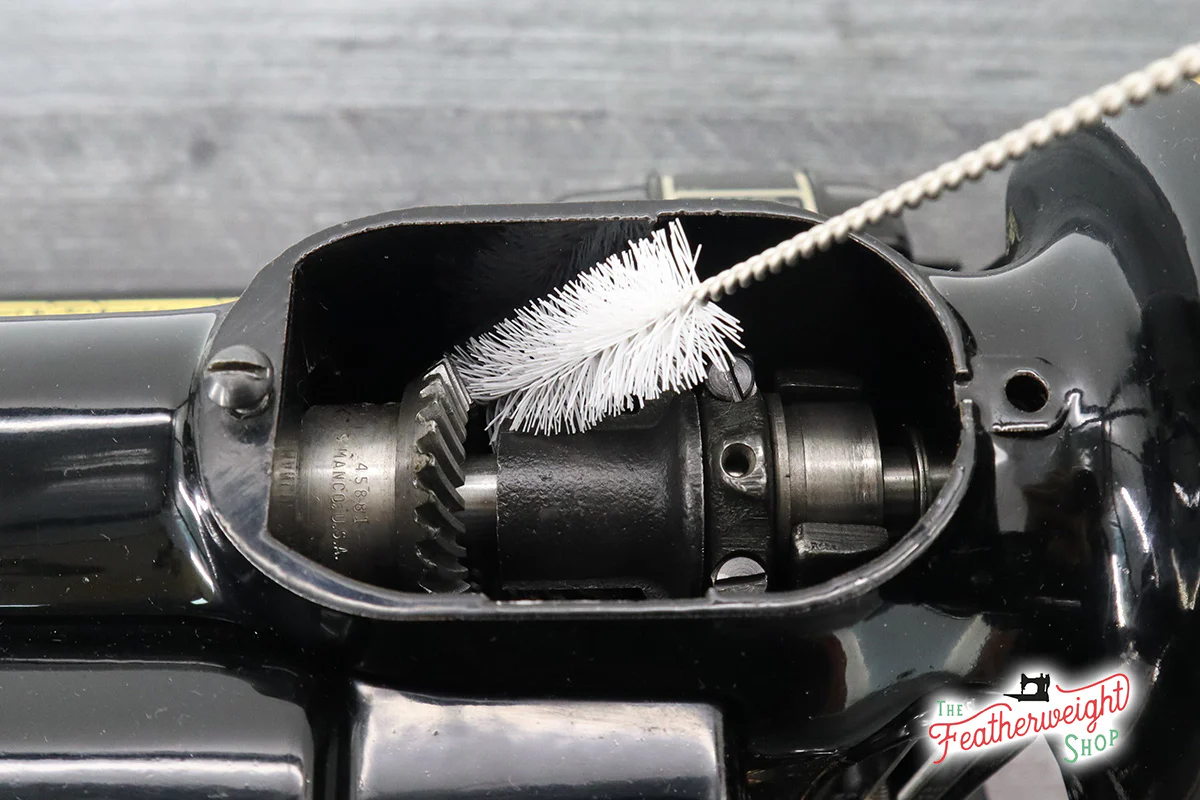 Lint & Gear Cleaning Brush - Double Ended - Image 3