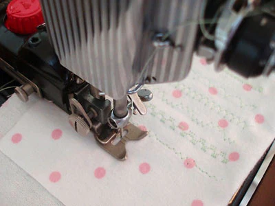 Zigzag Attachment, LOW Singer Automatic (Vintage Original) - Image 17