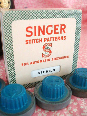 Stitch Patterns, Singer Automatic Zigzagger (Vintage Original) - Image 3