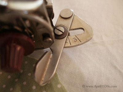 Zigzag Attachment, 5 Disk Swiss Zigzagger & Walking Foot (Vintage Original) - Image 24