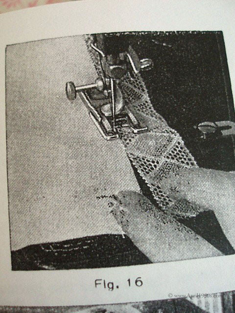 Zigzag Attachment, 5 Disk Swiss Zigzagger & Walking Foot (Vintage Original) - Image 38